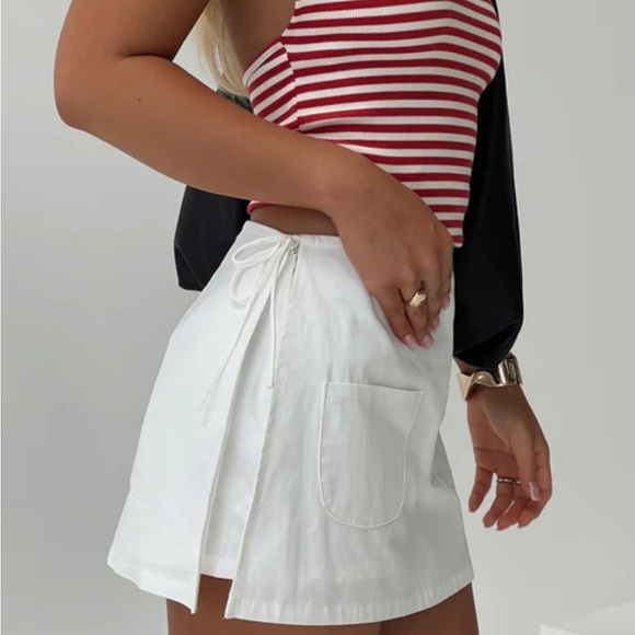 NWOT Princess Polly White Skorts High-Waisted Pleated Design - Picture 1 of 10